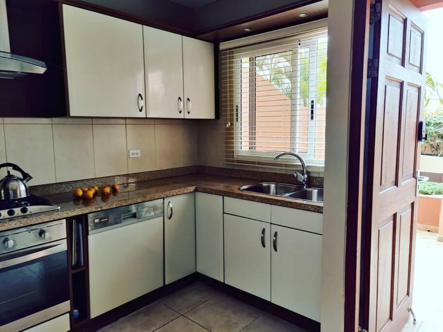 Aruba Family Oasis 2Br Pool 3Min Walk To Eagle Beach Palm Beach ภายนอก รูปภาพ